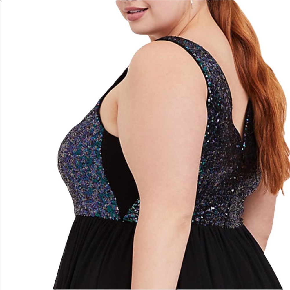 Torrid Sequin V Neck Chiffon Sleeveless Party Fit & Flare Midi Skater Dress - Picture 5 of 16